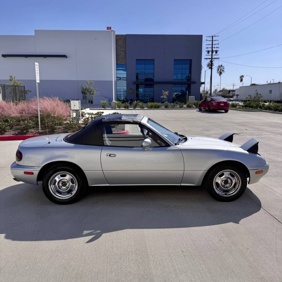 Mazda-mx-5-miata-1992-5