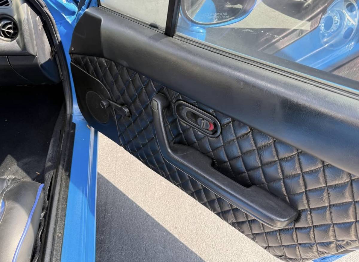 Mazda-mx-5-miata-1994-blue-4