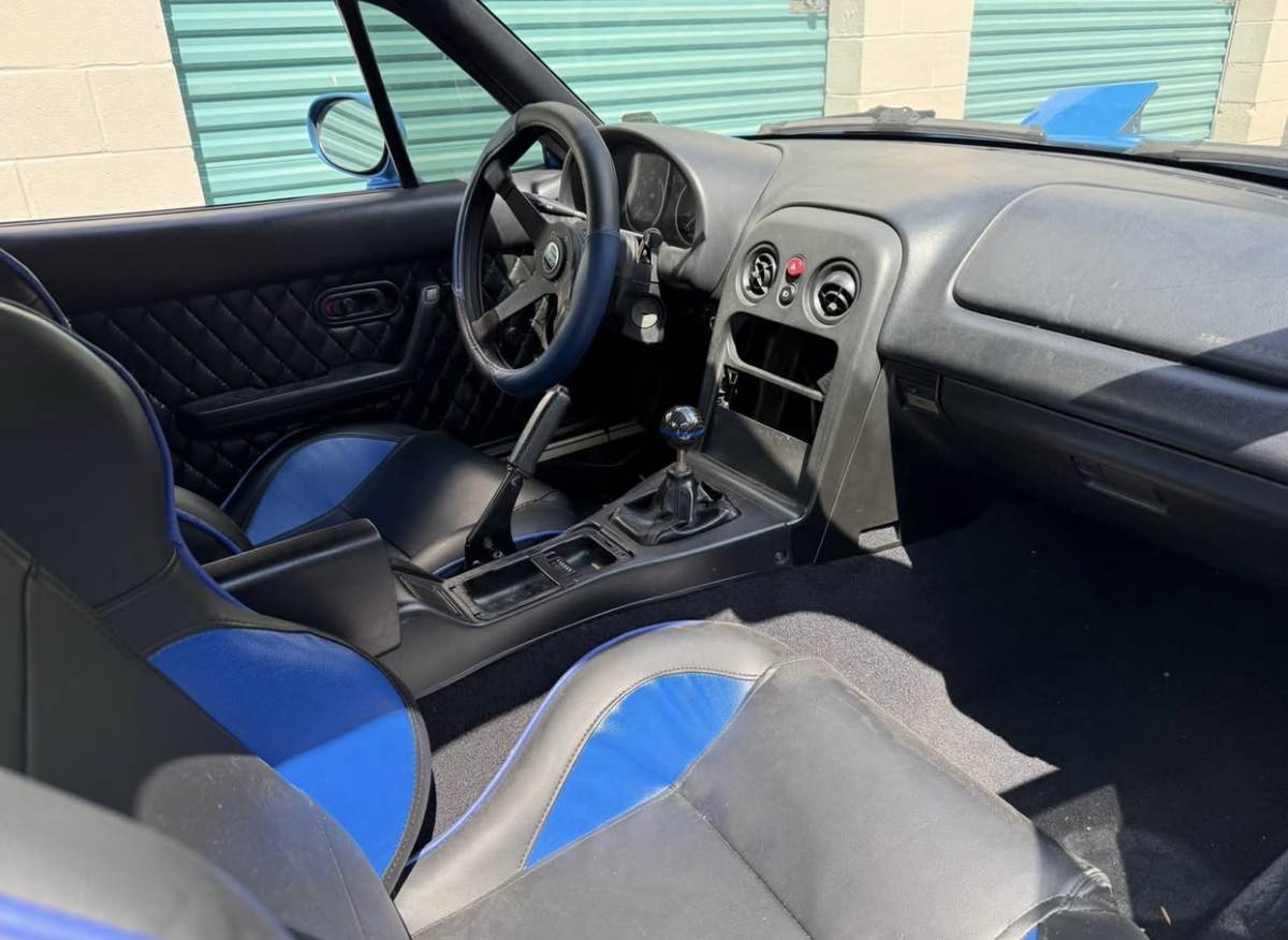 Mazda-mx-5-miata-1994-blue-6