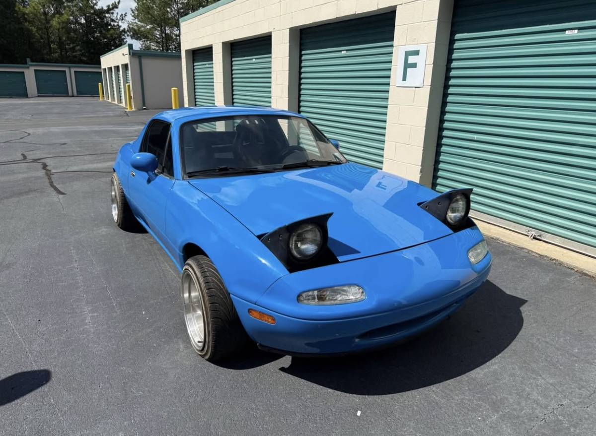 Mazda-mx-5-miata-1994-blue-9