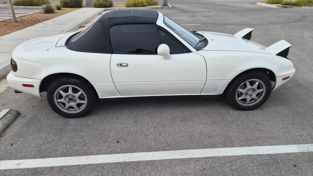 Mazda-mx-5-miata-1995-2