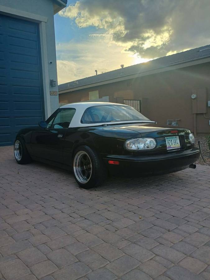 Mazda-mx-5-miata-1995-6