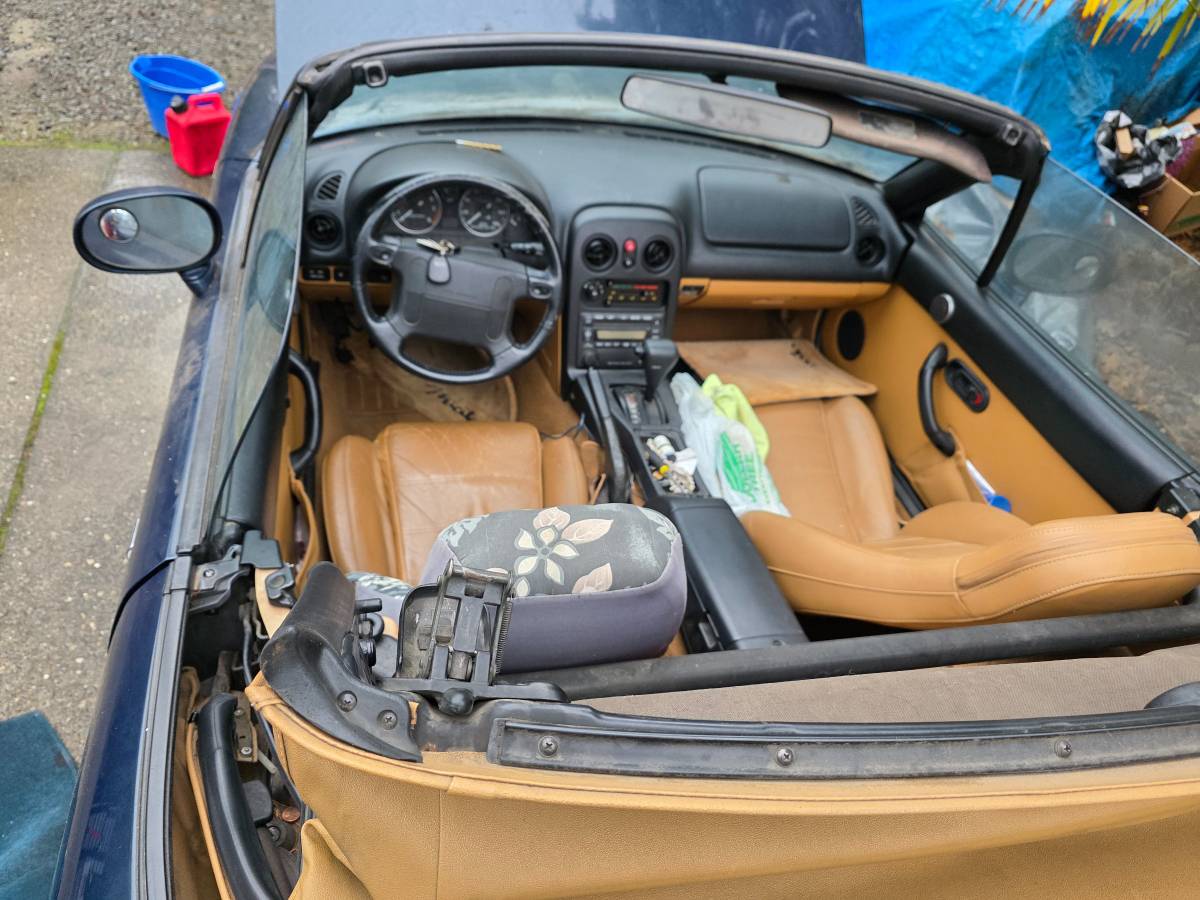 Mazda-mx-5-miata-1995-blue-5