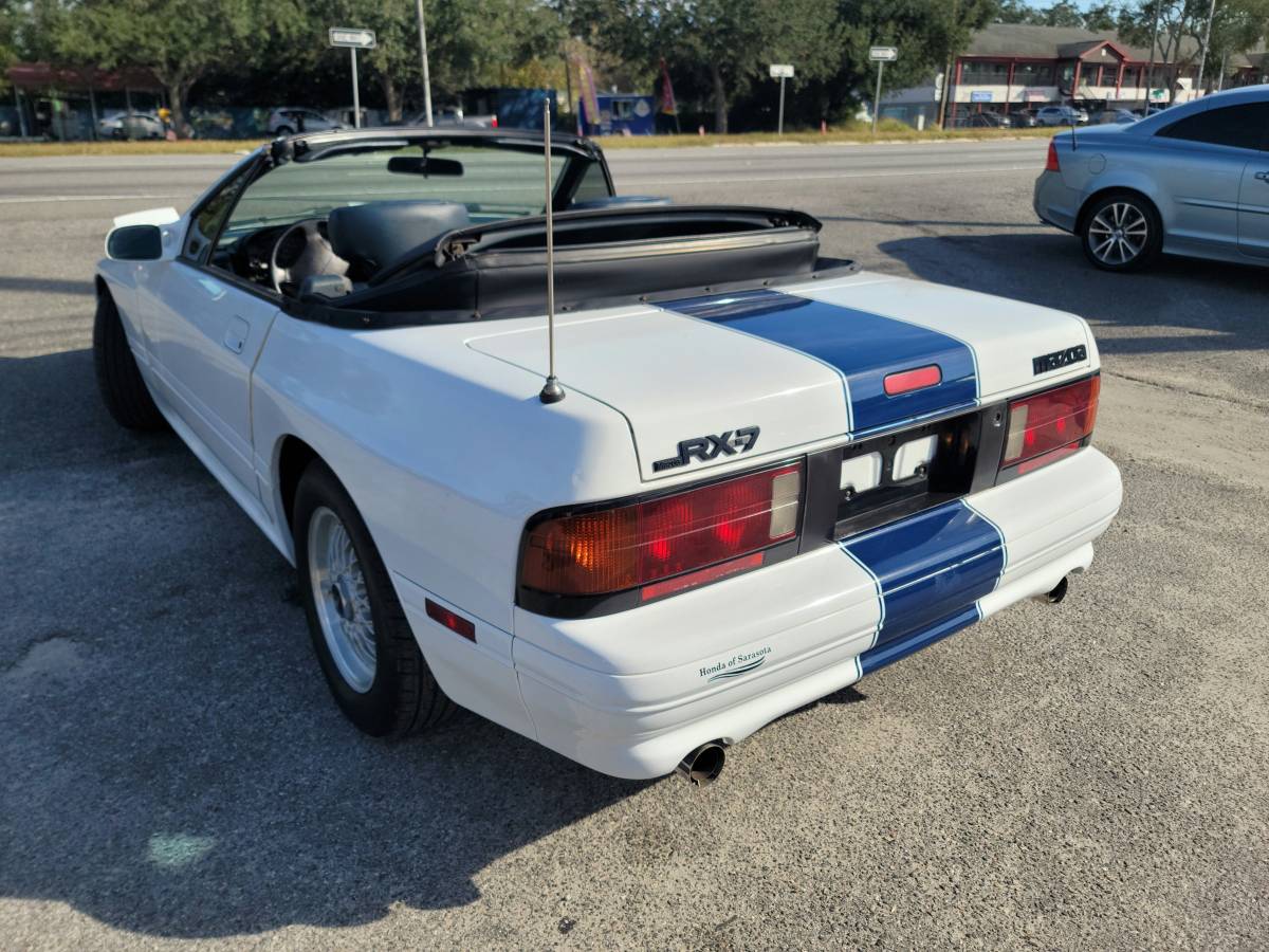 Mazda-rx-7-1990-white-18