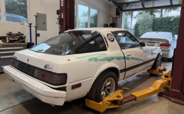 Mazda-rx7-1982-3