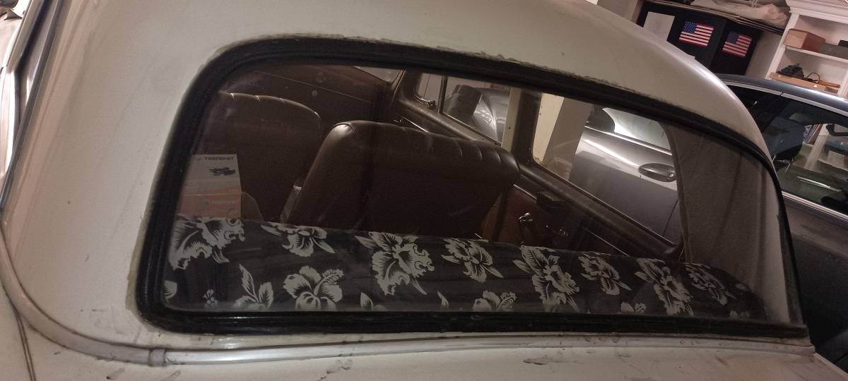 Mercedes-190db-diesel-1961-white-10