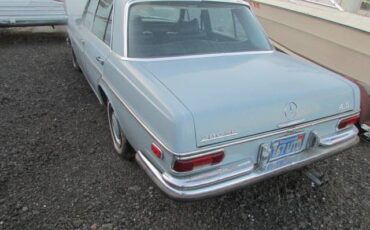 Mercedes-1969-5