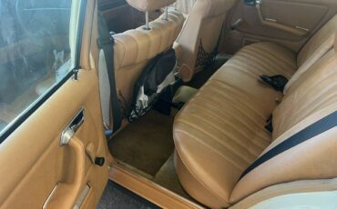 Mercedes-240d-diesel-1983-2