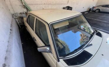 Mercedes-240d-diesel-1983-7