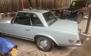 Mercedes-280-sl-1969-blue-11