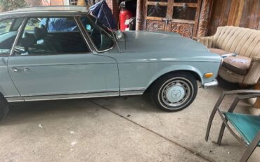 Mercedes-280-sl-1969-blue-14