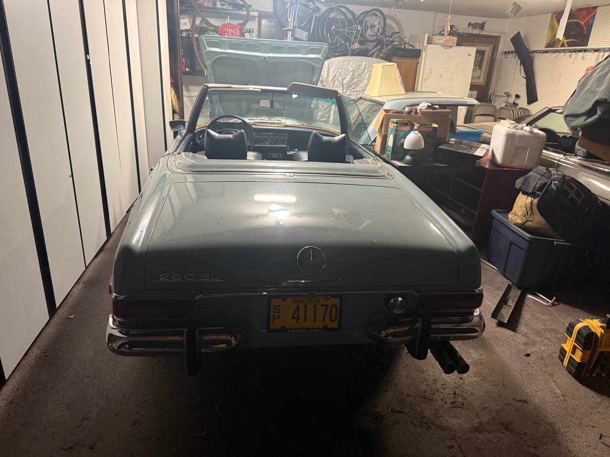 Mercedes-280-sl-1969-blue-2