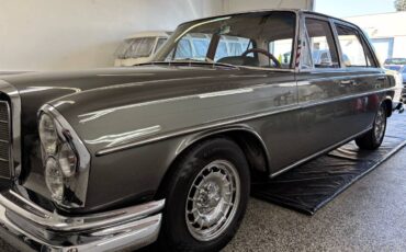 Mercedes-300-sel-1967-silver-8