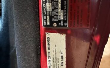 Mercedes-300cd-diesel-1982-red-11