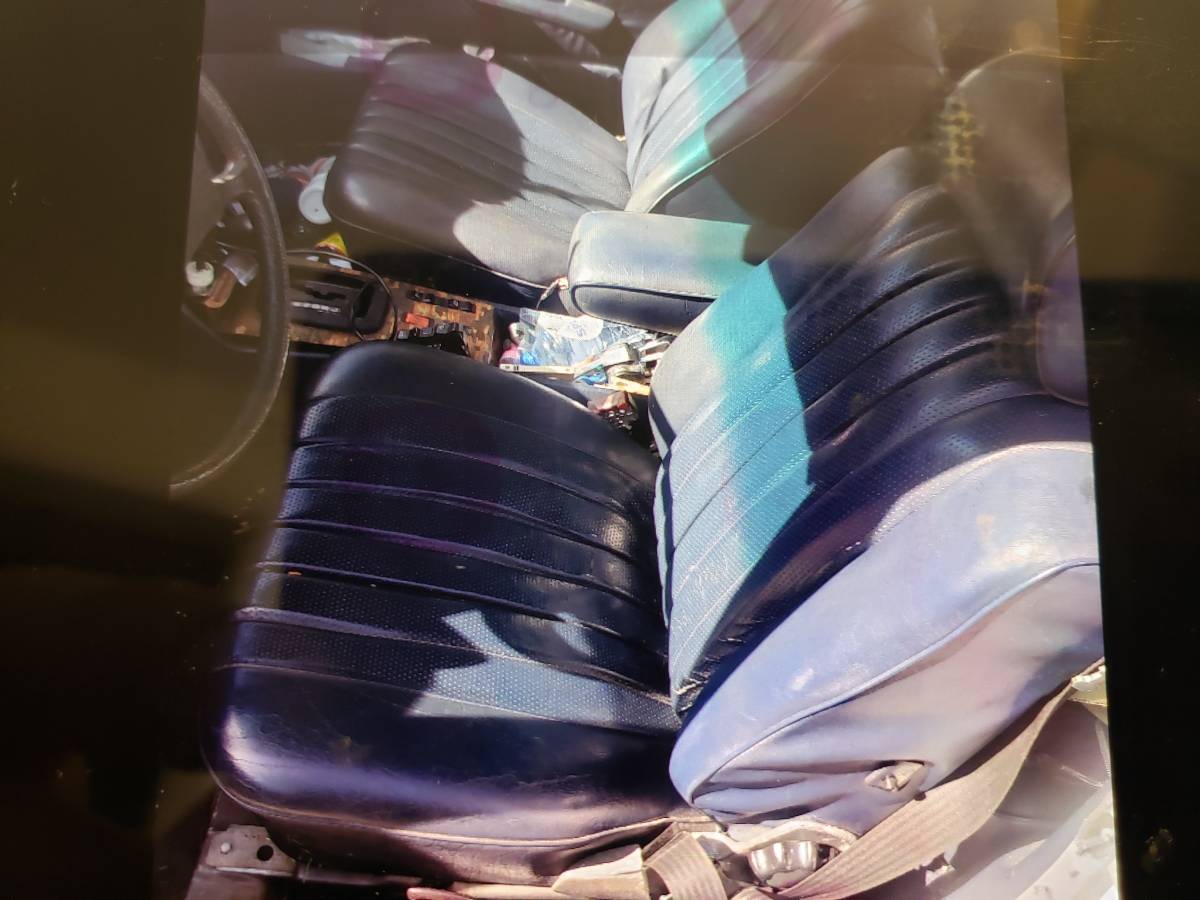 Mercedes-300cd-turbo-diesel-1982-white-7