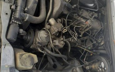 Mercedes-300d-diesel-1982-blue-3