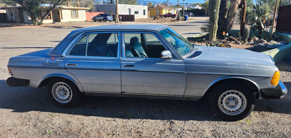 Mercedes-300d-diesel-1982-silver-2