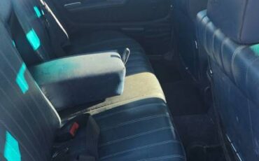 Mercedes-300d-diesel-1982-silver-4