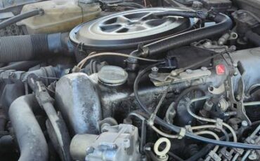 Mercedes-300d-diesel-1982-silver-7