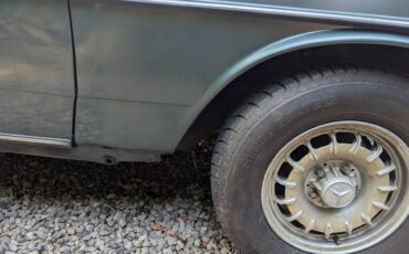 Mercedes-300td-diesel-1979-green-22