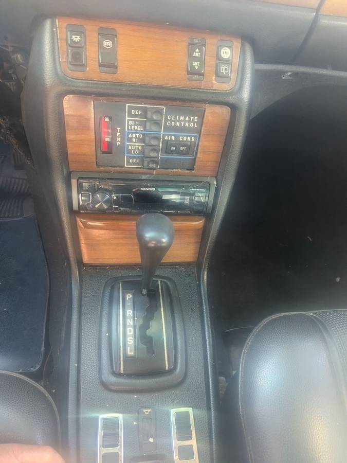 Mercedes-300td-diesel-1979-green-32