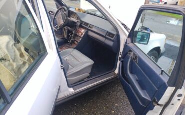 Mercedes-300td-diesel-1987-10