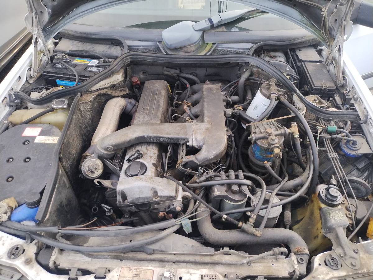 Mercedes-300td-diesel-1987-5