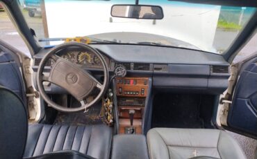 Mercedes-300td-diesel-1987-7