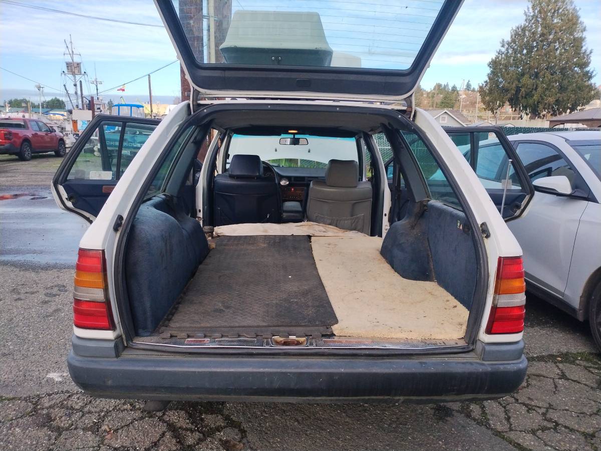 Mercedes-300td-diesel-1987-8