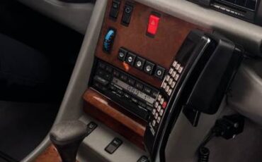 Mercedes-560-sel-1991-silver-1