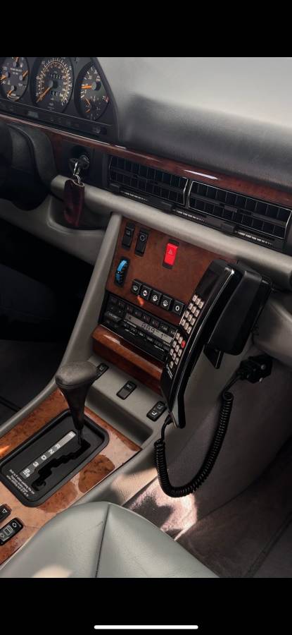 Mercedes-560-sel-1991-silver-1