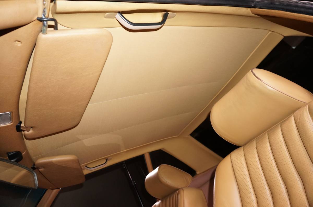 Mercedes-560sl-1989-11