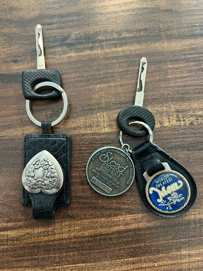 Mercedes-benz-190-series-1988-yellow-13