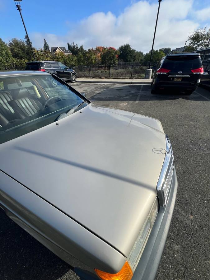 Mercedes-benz-190-series-1988-yellow-5