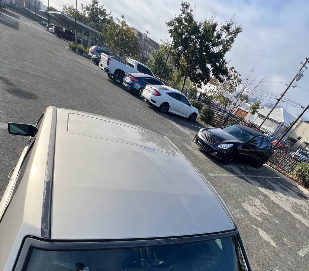 Mercedes-benz-190-series-1988-yellow-6