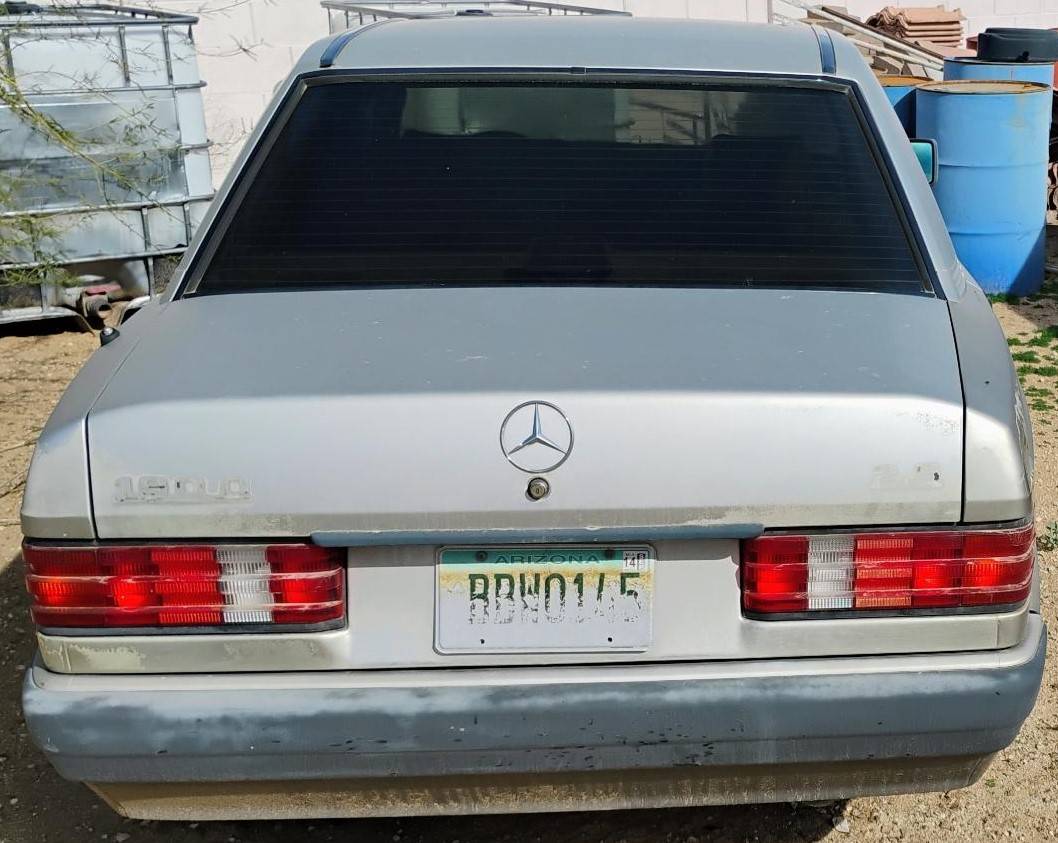 Mercedes-benz-190d-diesel-1989-brown-2