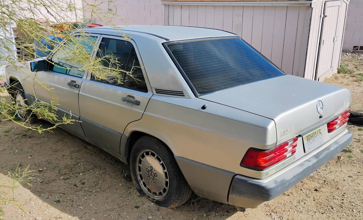 Mercedes-benz-190d-diesel-1989-brown-3