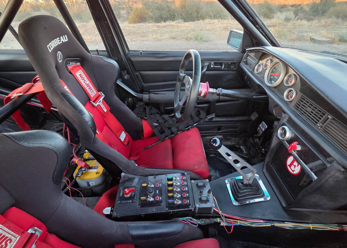 Mercedes-benz-190e-16v-1986-silver-12