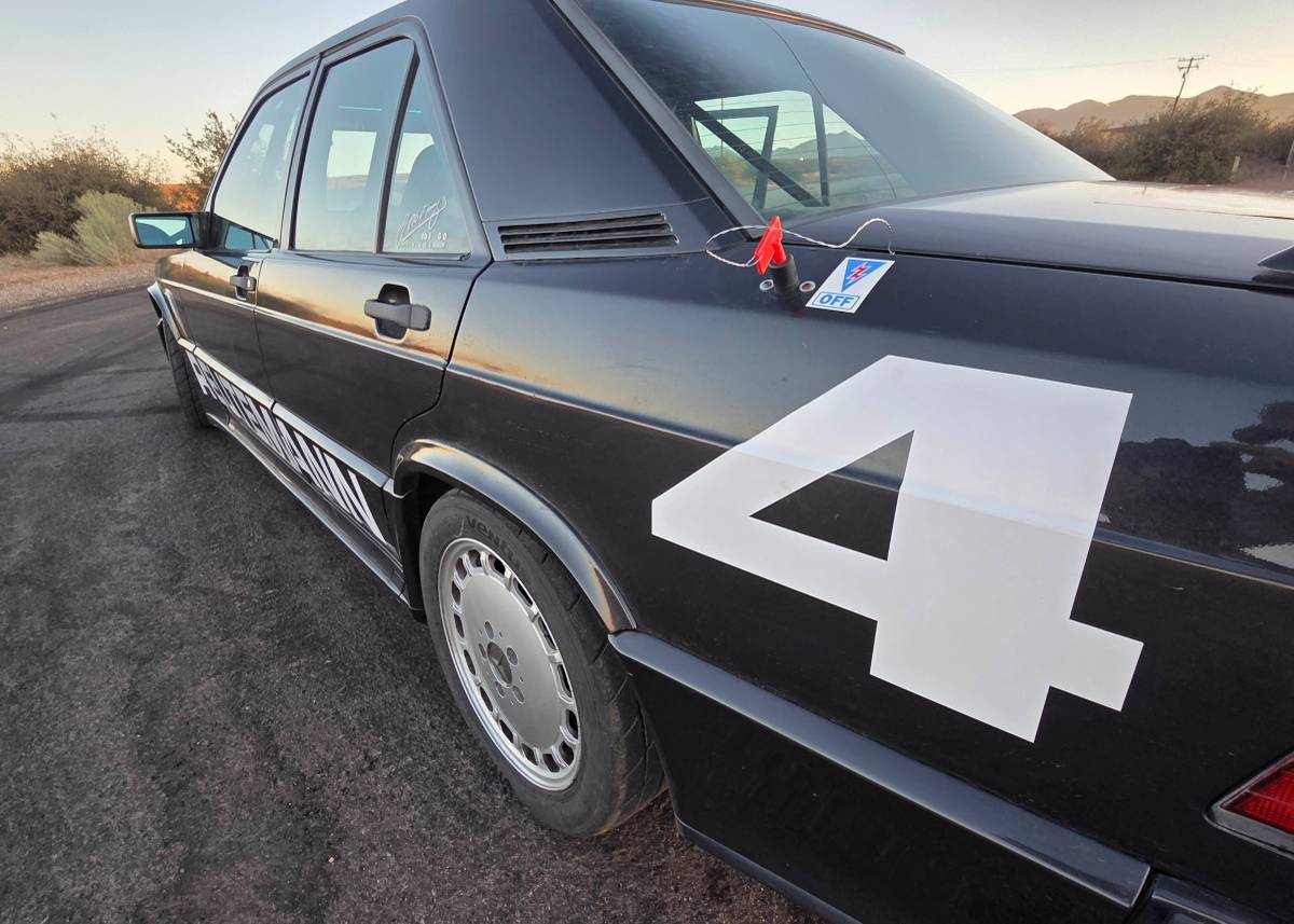 Mercedes-benz-190e-16v-1986-silver-17