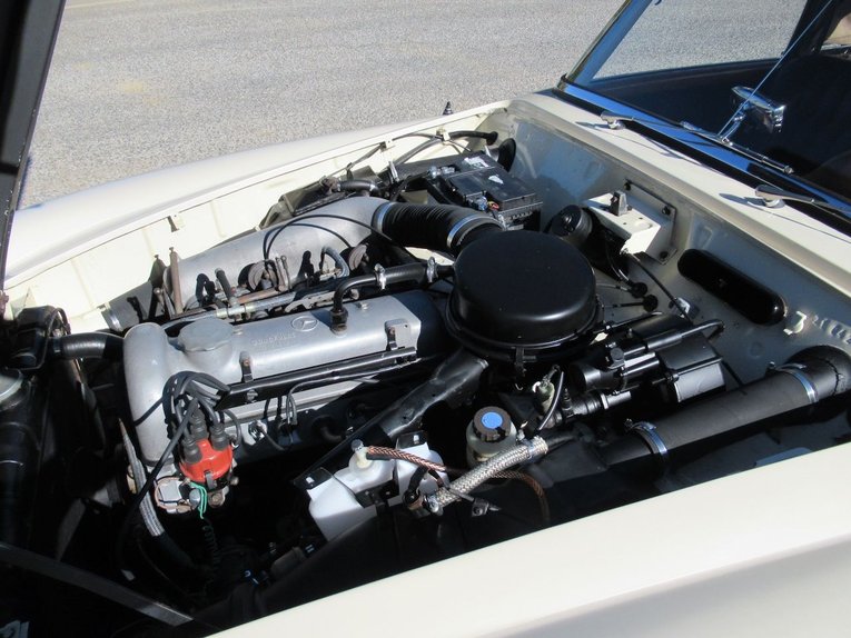 Mercedes-benz-190sl-1962-Ivory-Tobacco-Brown-20