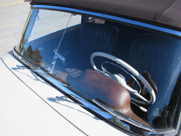 Mercedes-benz-190sl-1962-Ivory-Tobacco-Brown-22