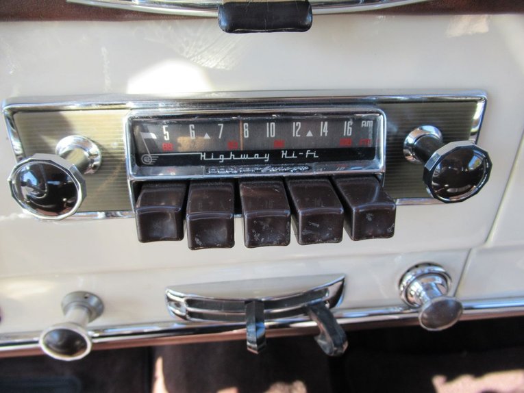 Mercedes-benz-190sl-1962-Ivory-Tobacco-Brown-23