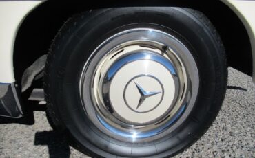 Mercedes-benz-190sl-1962-Ivory-Tobacco-Brown-9