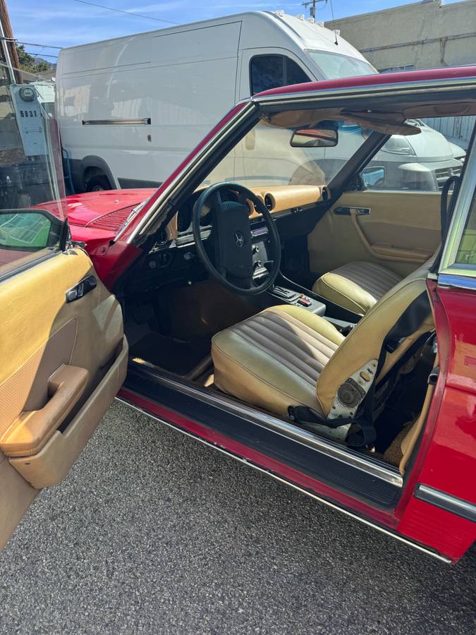 Mercedes-benz-1975-red-2