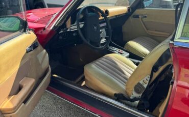 Mercedes-benz-1975-red-42