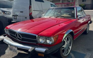 Mercedes-benz-1975-red-8