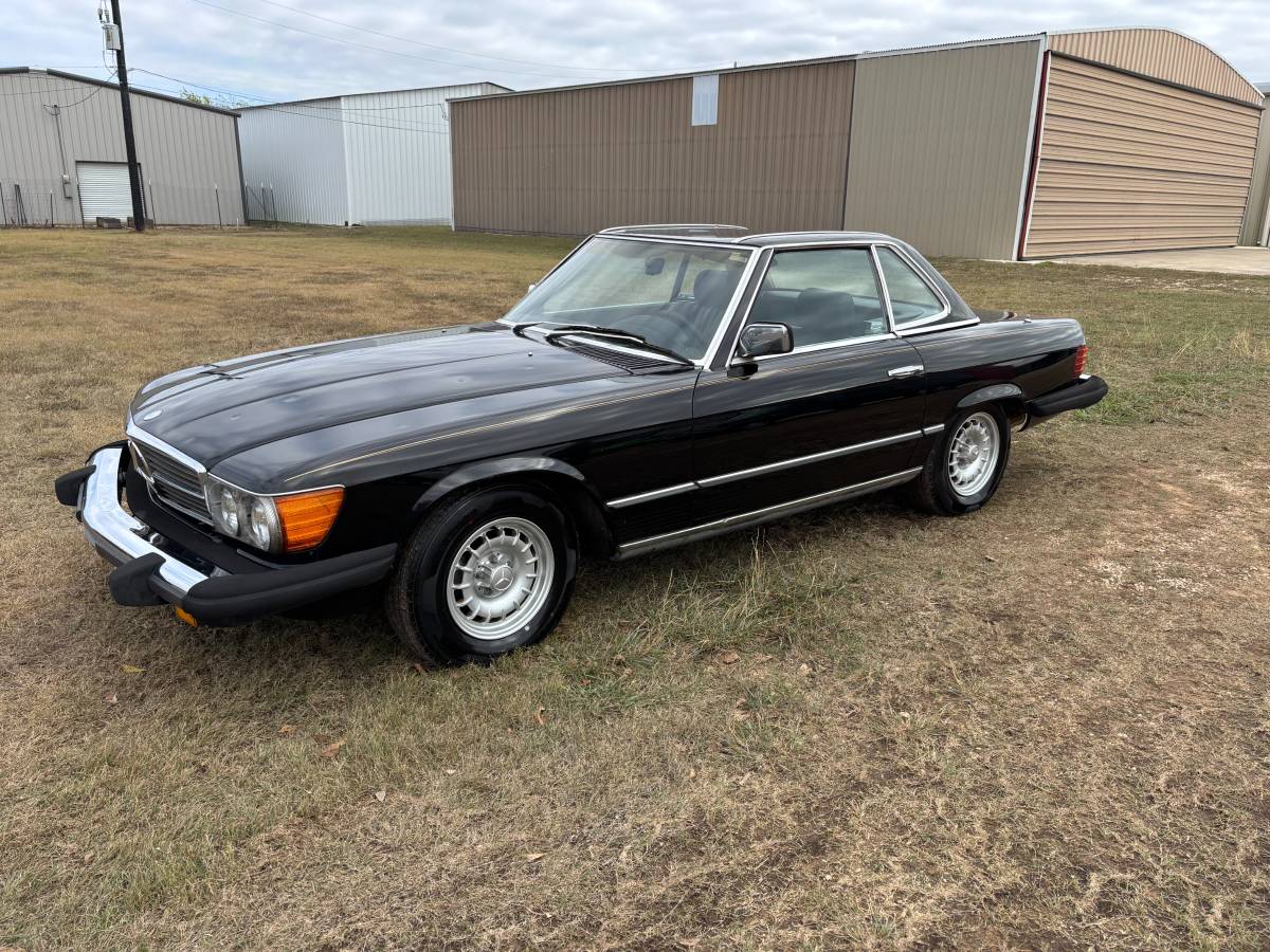 Mercedes-benz-1982-black-14