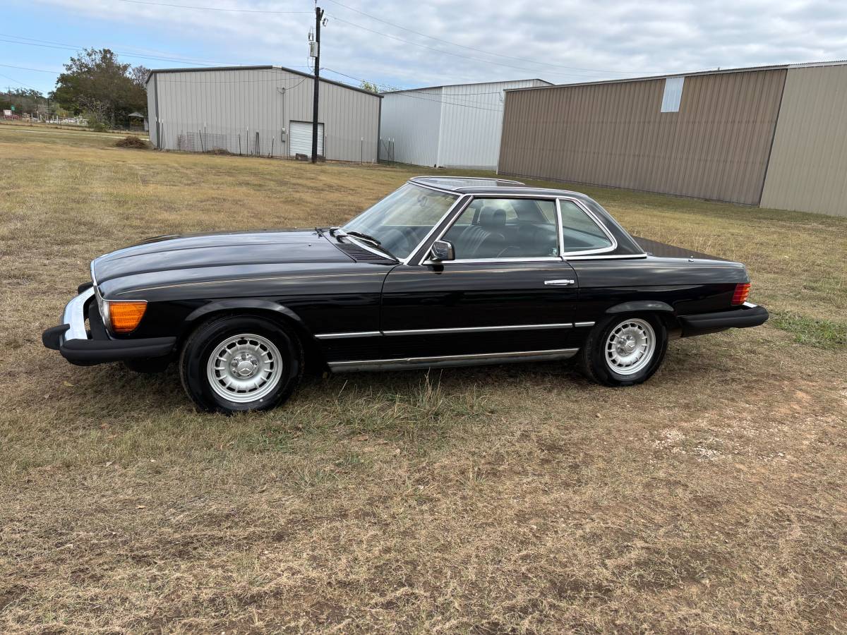 Mercedes-benz-1982-black-15