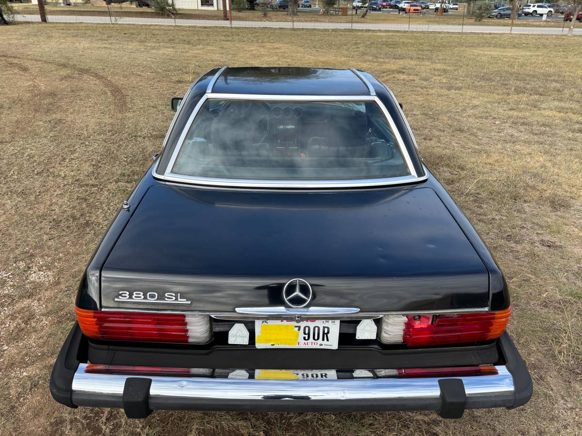 Mercedes-benz-1982-black-23