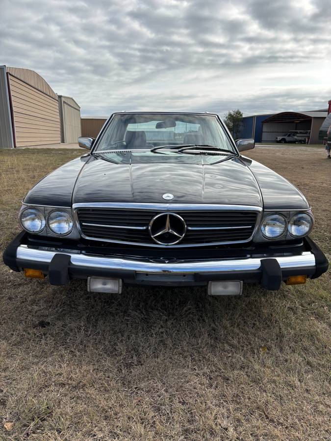 Mercedes-benz-1982-black-3